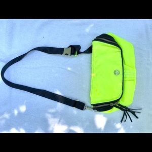Lululemon Cross body Purse/large fanny pack